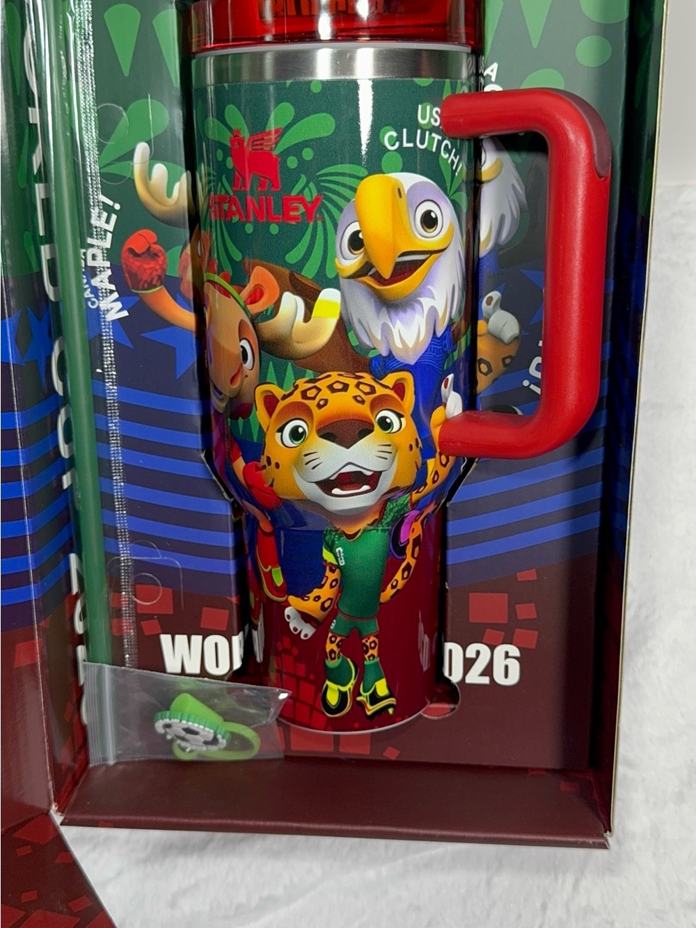 Stanley Quencher H2.0 world cup 2026 Handle Straw Soccer 40oz - Picture 6 of 9